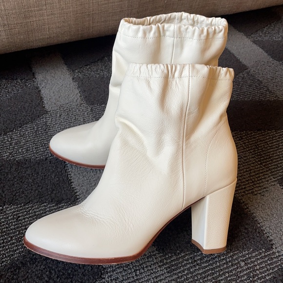 charlotte Stone Shoes - Charlotte Stone White Leather Round Toe Boots size 8